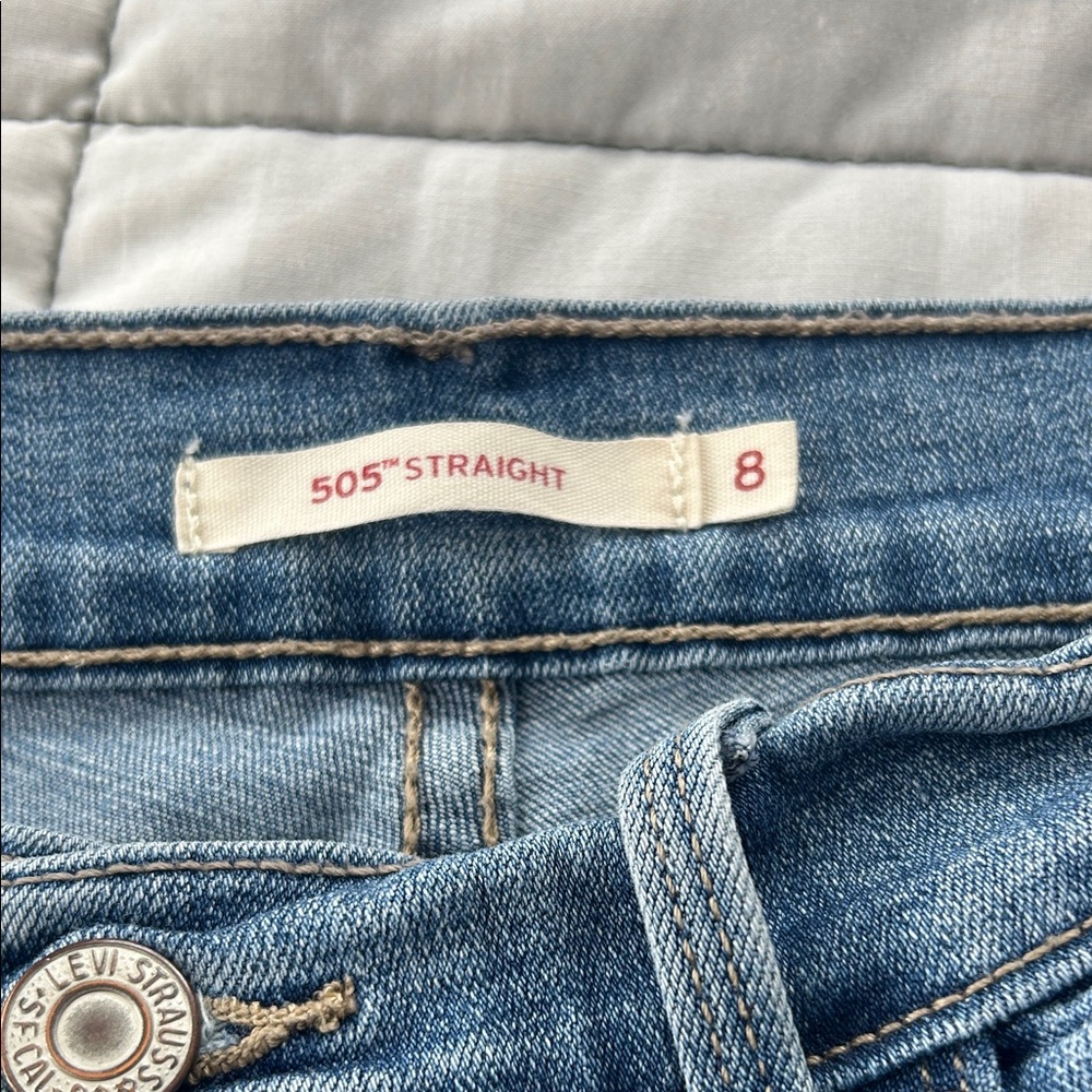 Levi's 505™ Straight Women's Jeans in medium blue